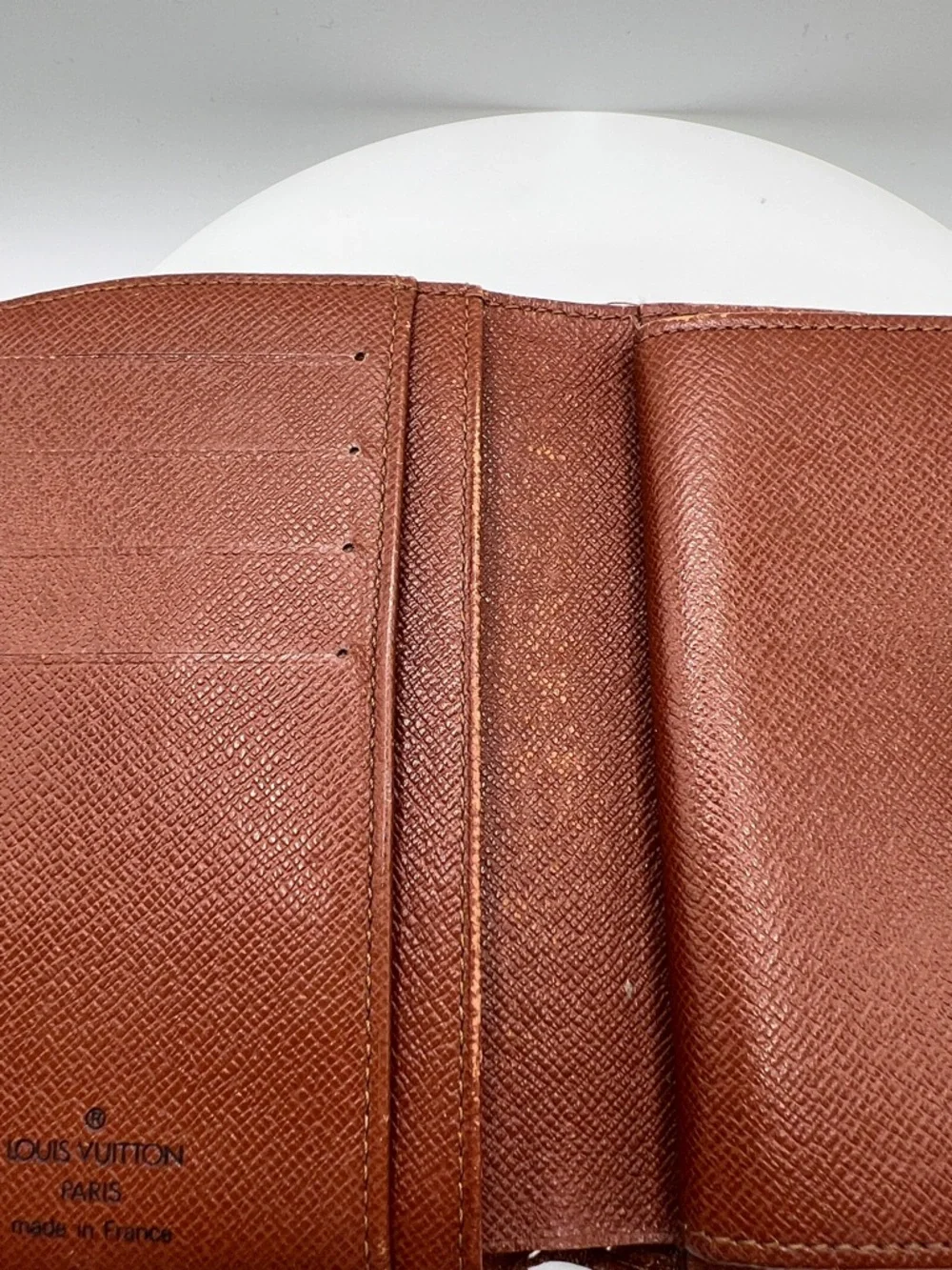 7046. Authentic Louis Vuitton Kiss-lock Monogram Canvas Snap Closure Wallet. - Picture 6 of 12